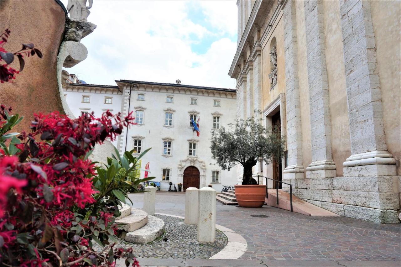 Villa Principessa Deluxe Arco Exteriör bild